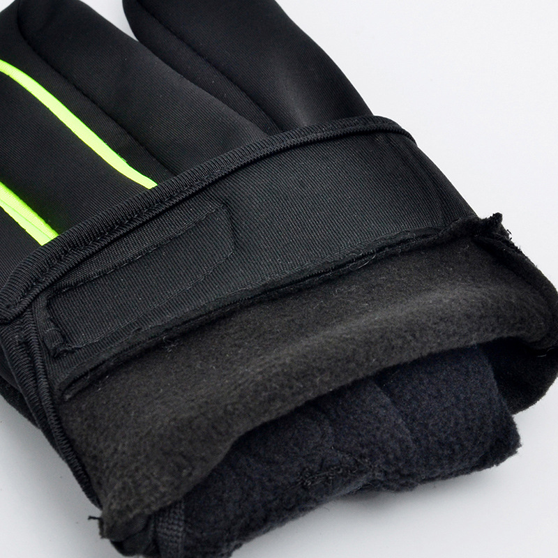 Guantes cálidos de ciclismo Motos para hombres y mujeres Moda más terciopelo Deportes al aire libre Otoño e invierno Pantalla táctil antideslizante Guantes antideslizantes de ciclismo