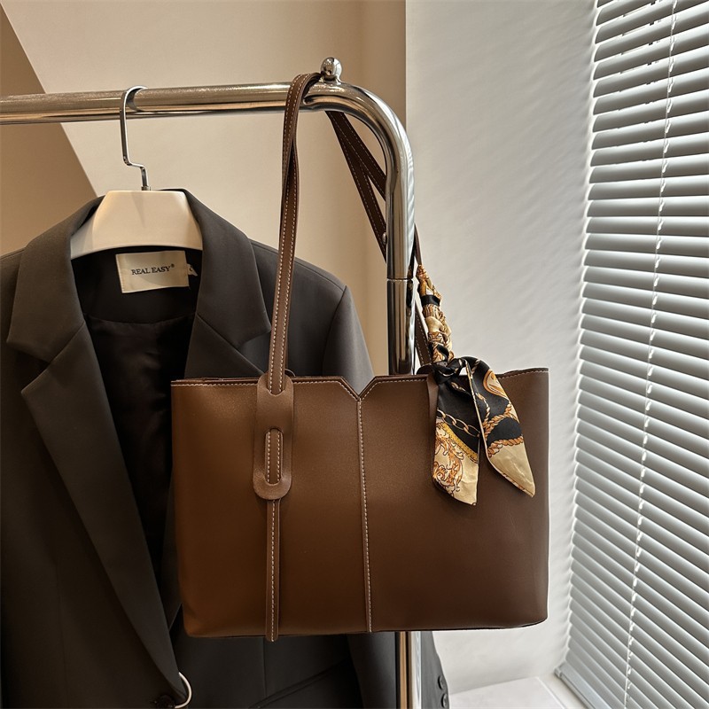 Bolso Tote de Hombro para Mujer de PU Gran Capacidad con Cremallera para Uso Diario image 5