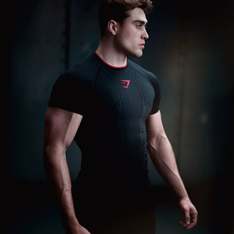 GYM Shark SHARK/ONYX V1 Men's T-shirt for sports and fitness, elastic round neck, short-sleeved, tight-fitting top for training GYM Shark SHARK/ONYX V1 Men's T-shirt for sports and fitness, elastic round neck, short-sleeved, tight-fitting top for training