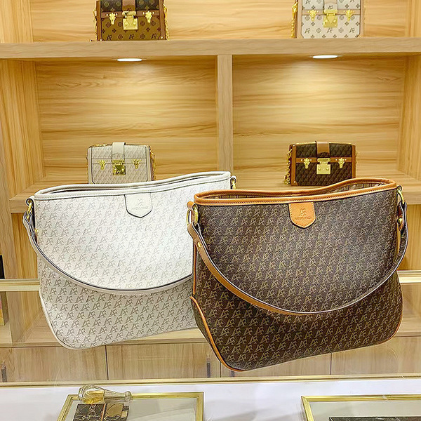 Capacious quality bag one shoulder