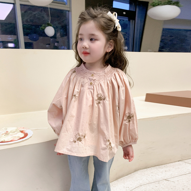 Camisas de niñas primavera 2025 nuevo estilo de ropa de niños extranjero camisa de manga larga coreana camisa de muñeca de primavera y otoño