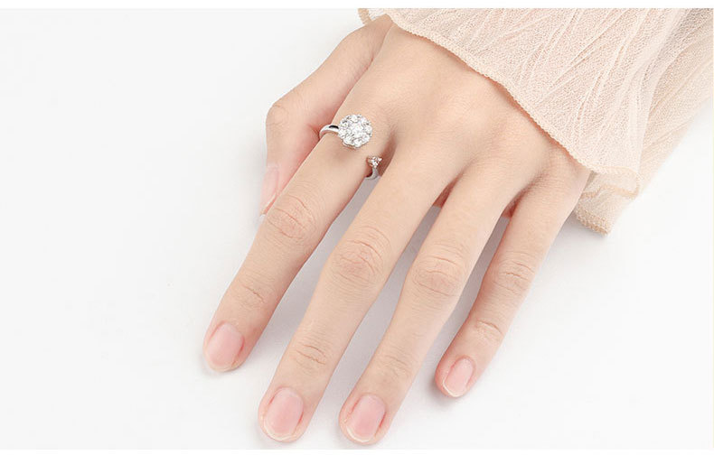 Simple Rotatable To Relieve Anti-anxiety Stress Copper Zircon Opening Ring Female display picture 1