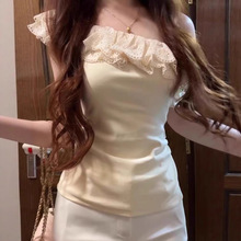 简漫妮法式蕾丝荷叶边斜肩短袖女生纯欲性感小众露肩抽褶修身上衣