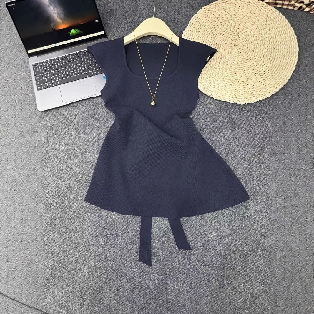 Фактический снимок Hangzhou Sijiqing 2025, новый миниатюрный наряд в корейском стиле, нишевое платье-майка с открытой спиной, топ.