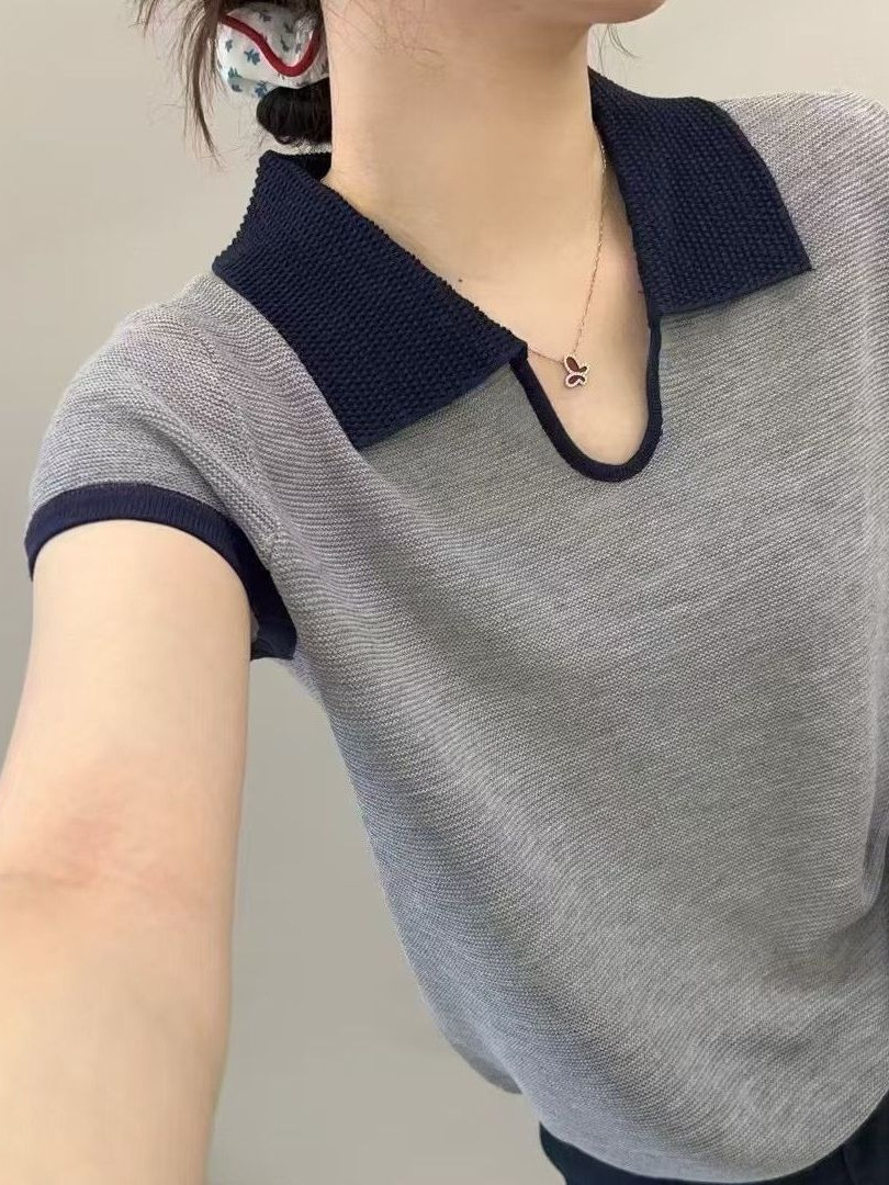 Áo len dệt kim phối màu cổ Đức tay dài nữ — Trắng
