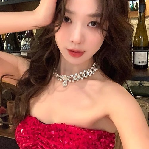 Baroque pearl necklace women's light luxury niche high-end rhinestone necklace bride wedding dress celebrity clavicle chain