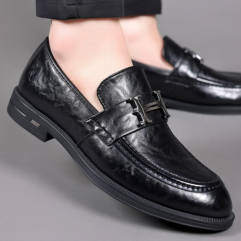 Zapatos casuales de cuero para hombre, nuevos de primavera, de cuero vacuno genuino, formales para negocios, sin cordones, antideslizantes, zapatos planos para hombre. image 6