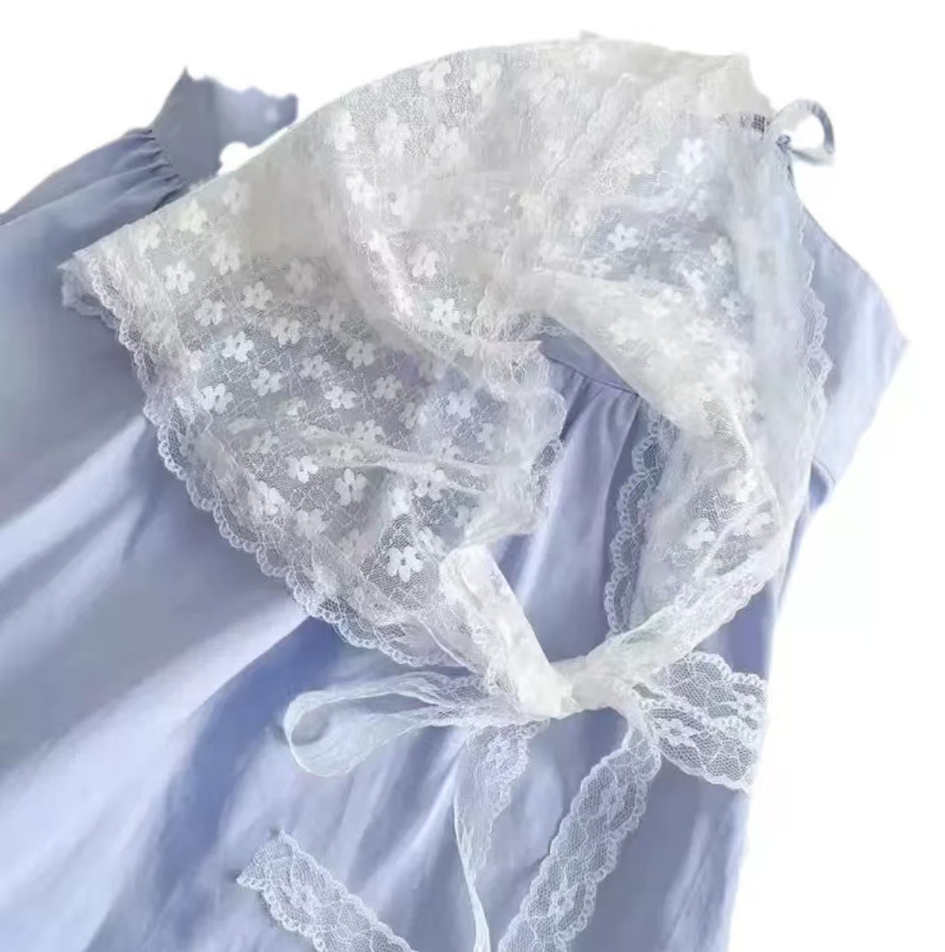 White [lace triangle scarf] one size fits all
