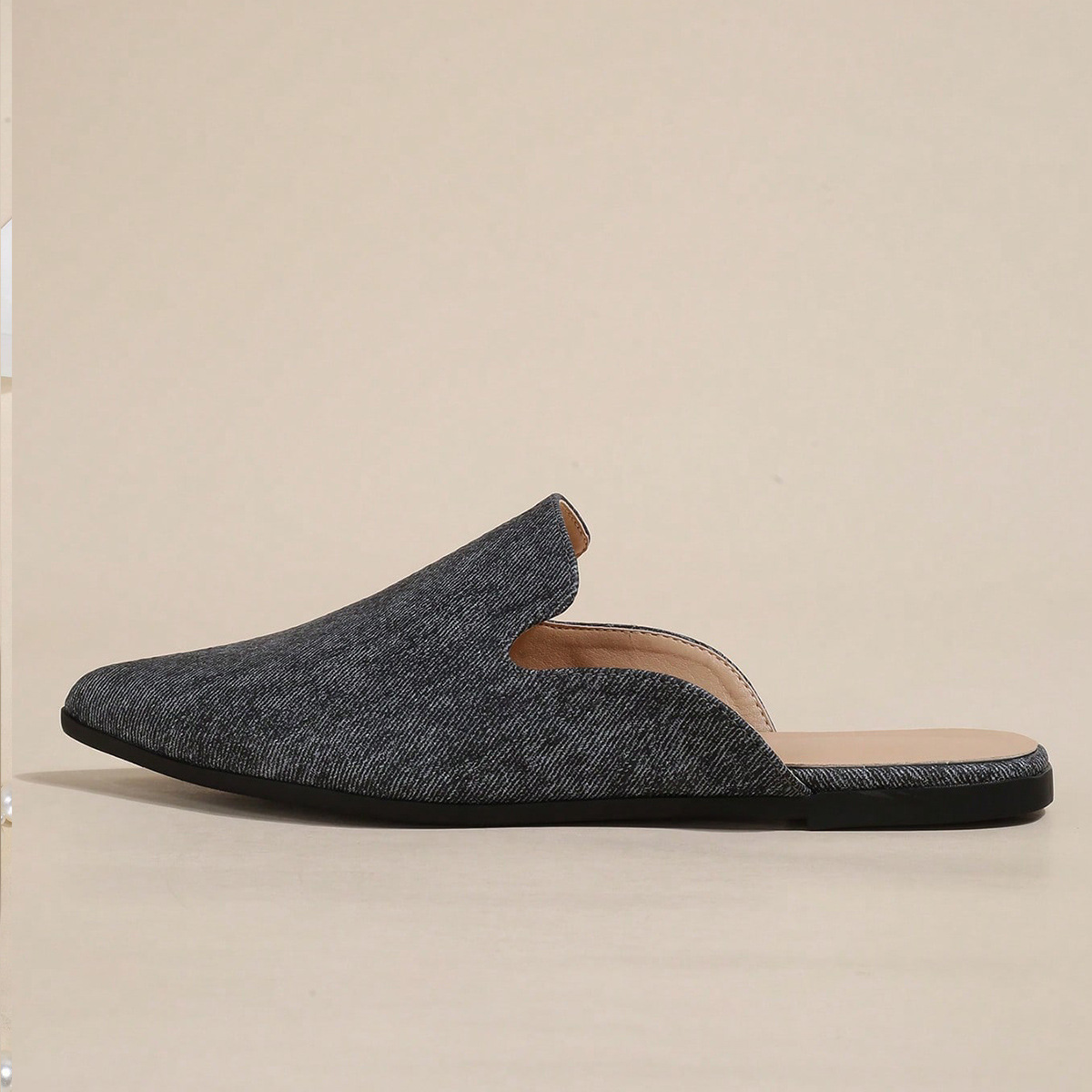 Naiste lamedad sussid Mugleri kingade ja poolsandaalidega_voghion.com