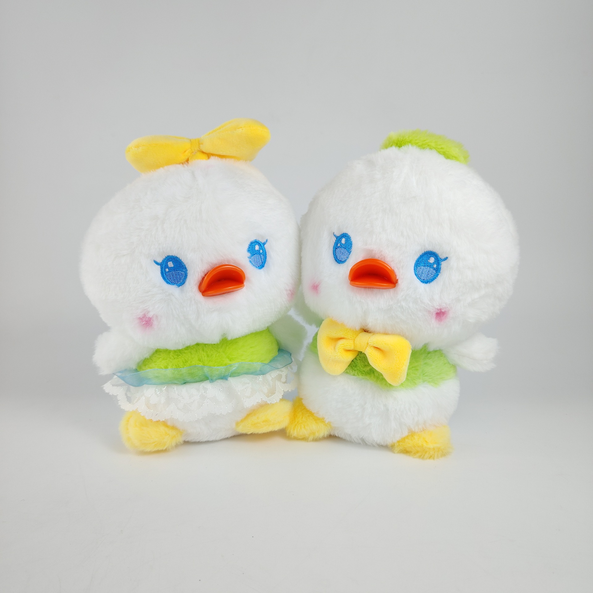 Lindo de ocho pulgadas de peluche de juguete muñeca boda lanzando muñeca regalo al por mayor logo