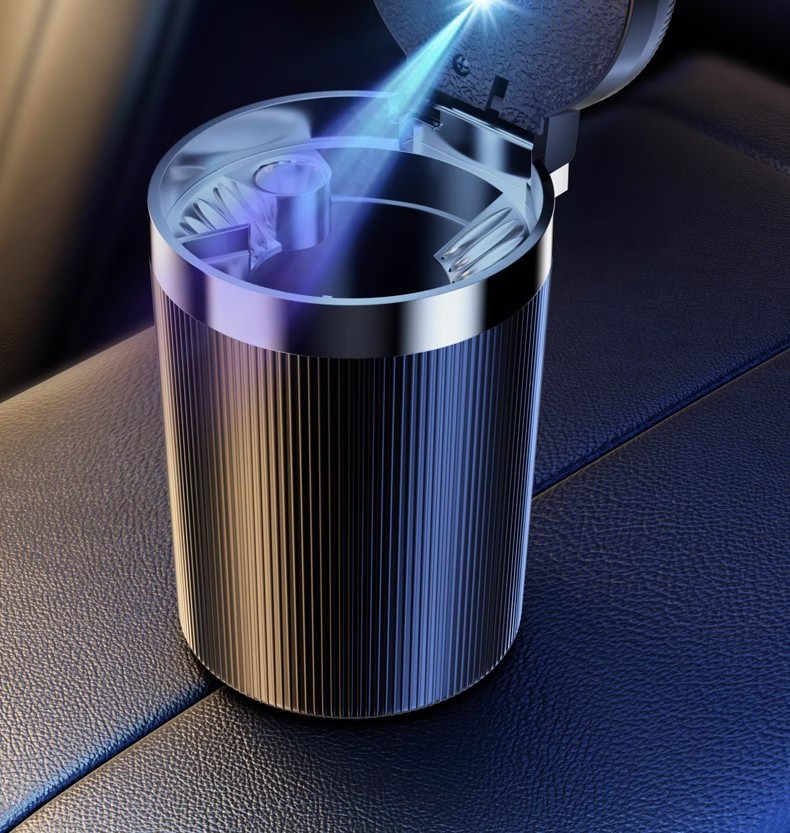 Car Ashtray Creative Multi-Functional Automatic Male Car Ashtray with Cover High-End Artifact Car Interior Supplies Wholesale