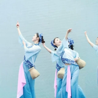 新款丰收节服装女古典舞采茶秧歌舞蹈服中国风民族舞广场舞演出服