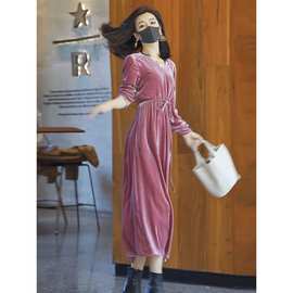 2025秋宽松新款金丝绒连衣裙长款修身气质长袖大码秋装女长裙子