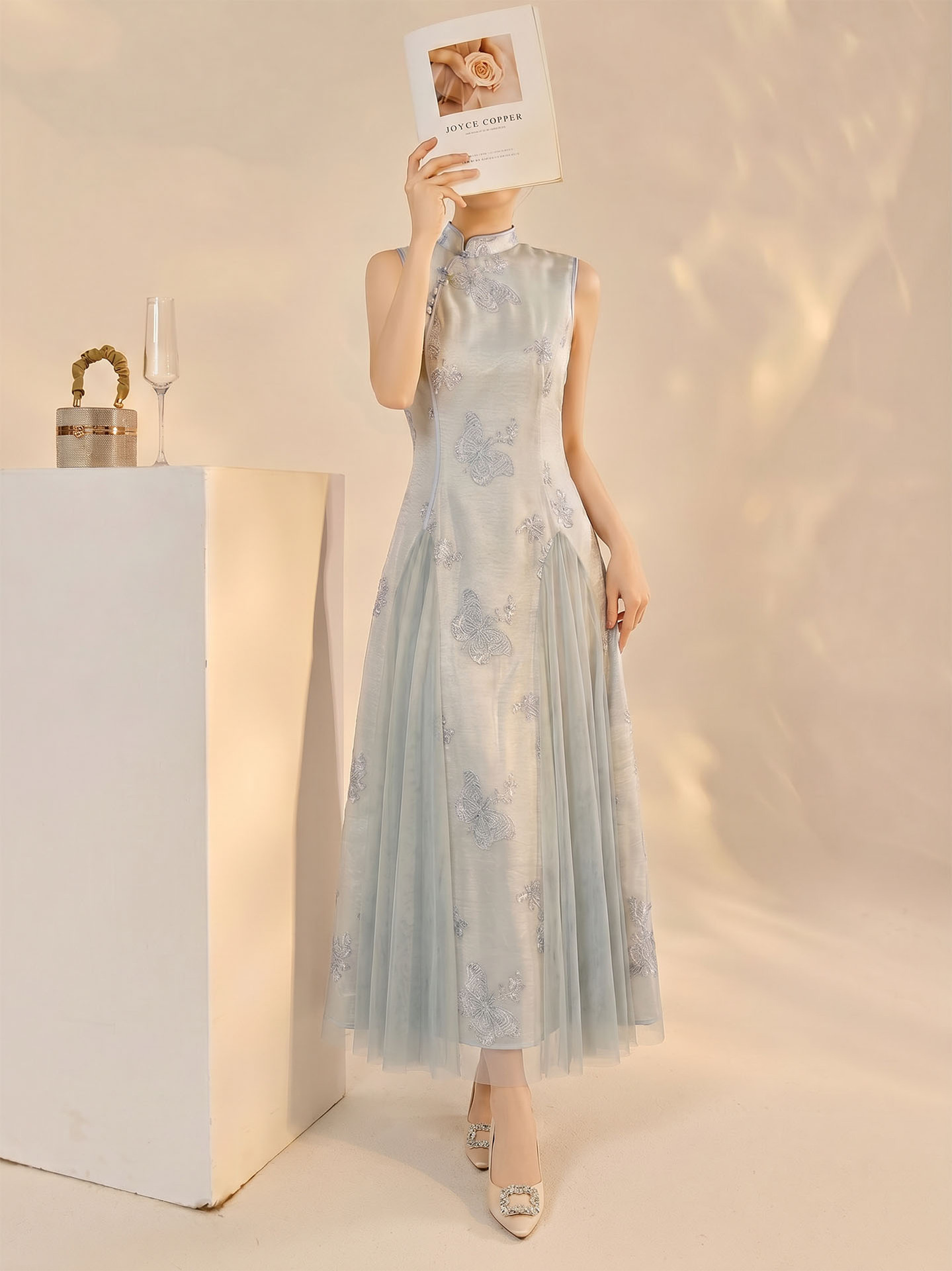 Váy dài không tay nữ tính dáng maxi — màu xanh nhạt