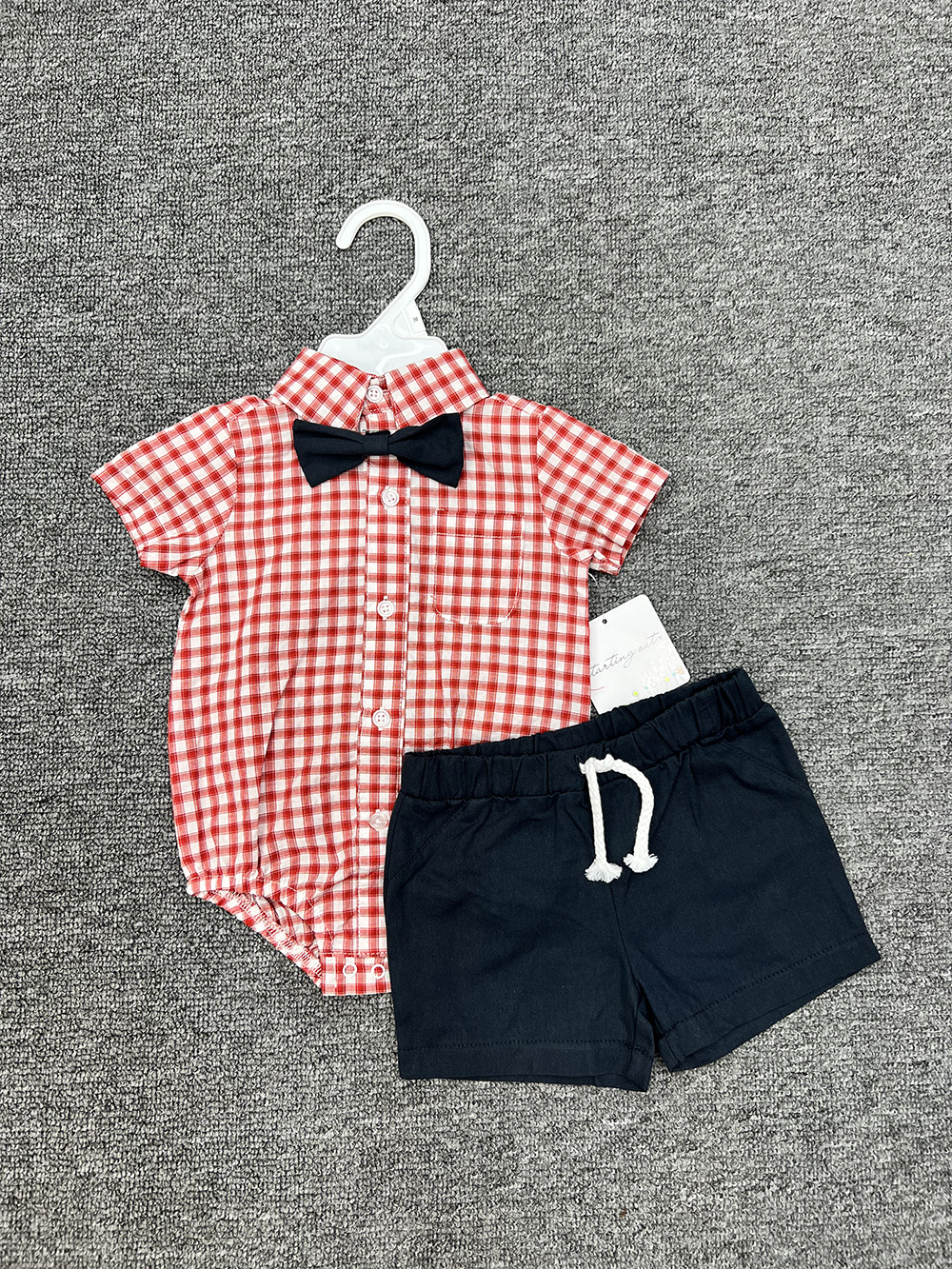 Comercio exterior transfronterizo bebé bebé pajarita manga corta traje de tres piezas pequeño caballero camisa a cuadros ropa para recién nacidos image 7