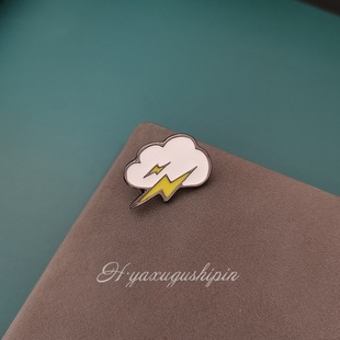 Cloud Lightning Cute Jewelry Collar Needle Cartoon Oil Dropping Cute Alloy Pin Clothes Accessories Bag Badge