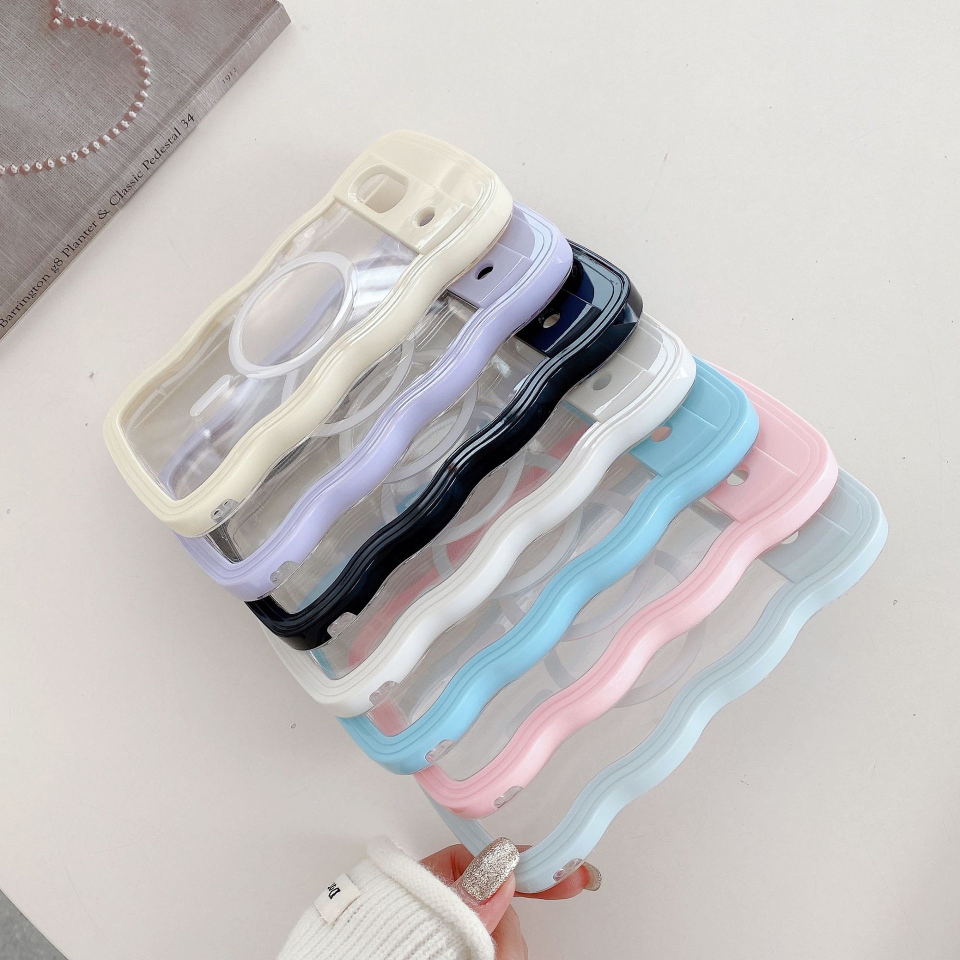 2-in-1 Wave Pattern Transparent Suitable For 7A 8A Magnetic Phone Case Google Pixel 9 9PRO_voghion.com