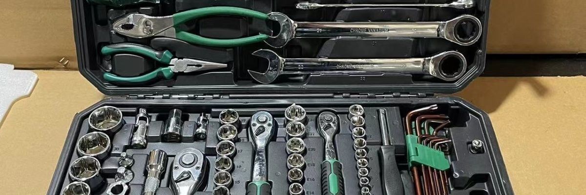 121-Piece Auto Repair Tool Set, Car Maintenance Repair Kit, Socket Set, Wrench Combination, Car Repair Wholesale