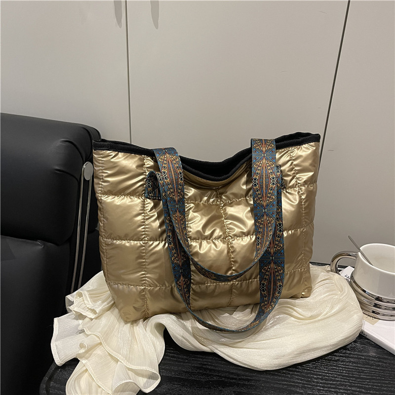 太空棉服包包女2025新款复古百搭轻便腋下单肩包大容量通勤托特包|undefined