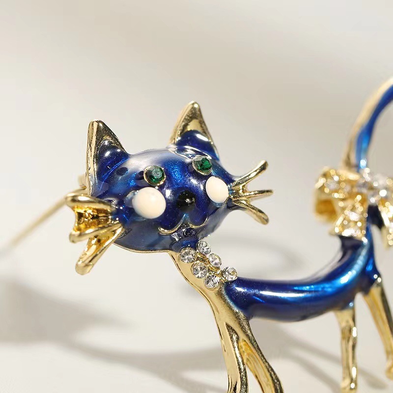 Simple Style Cat Alloy Enamel Inlay Rhinestones Pearl Women's Brooches display picture 4
