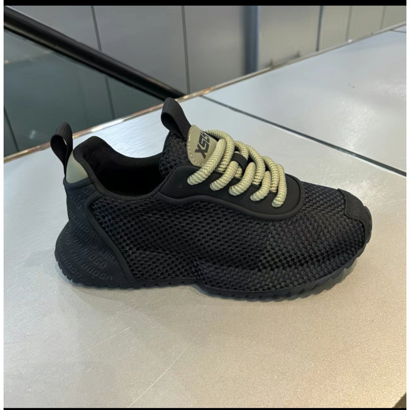 Light Luxury Designer Style 2026 Four-Season Trendy Dad Shoes for Men, Thick-Soled Height-Increasing Sneakers, Fashionable Casual Shoes