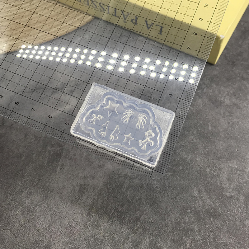 跨境批发蝴蝶结硅胶美甲模具立体链条串珠浮雕花纹穿戴甲装饰工具|undefined