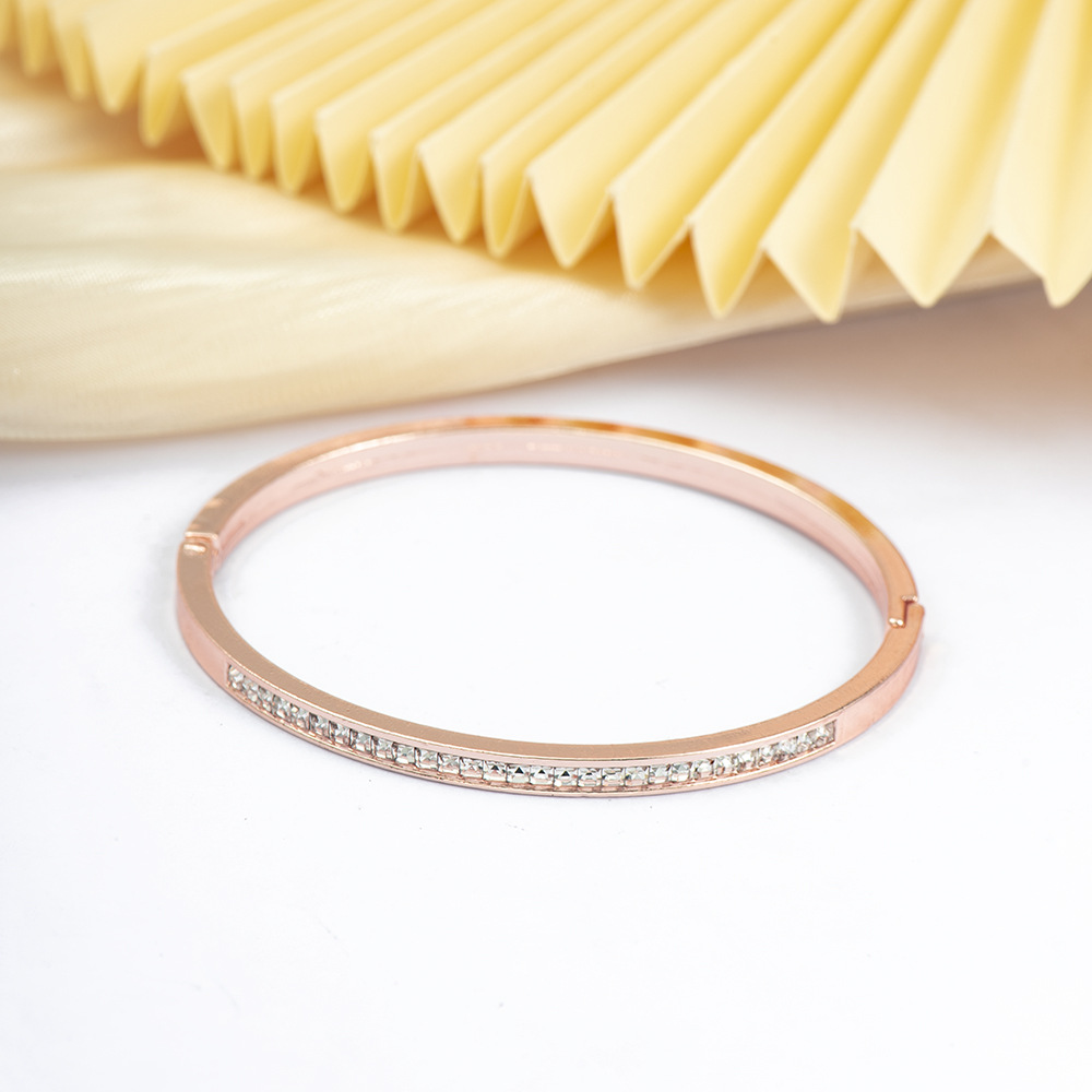 17g Weight Rhinestones Inlay Material Bangle Classification Alloy Chain Material 1 Piece Quantity Holiday, Daily Occasion Alloy Material Solid Color Pattern Women's Gender Inlay Design Simple Style, Classic Style Style Simple Style Classic Style Solid Color Rhinestones Alloy Wholesale Bangle 2