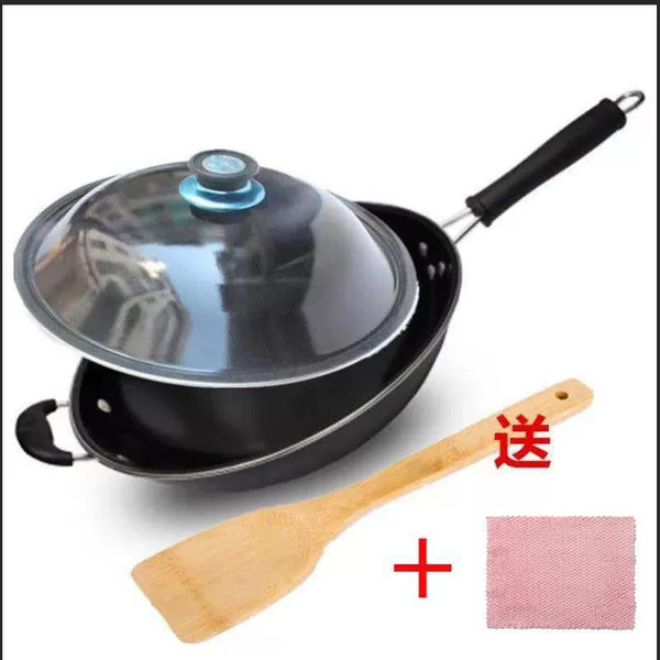 34 cm diameter pot has side ears (with pot lid and rag)