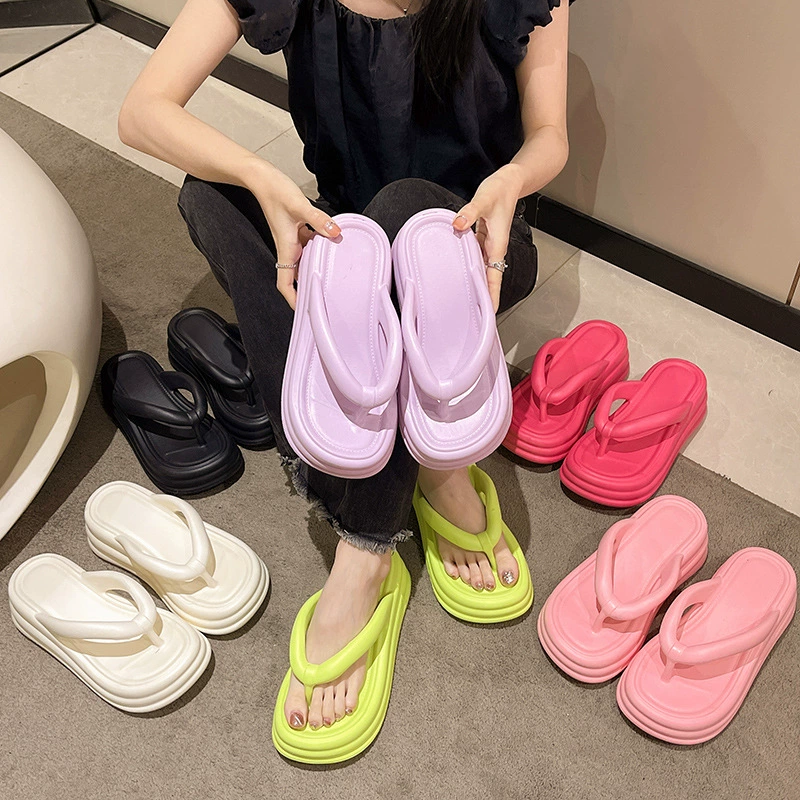 Г-жа eva, толстый фон, шлепанцы на летнее время