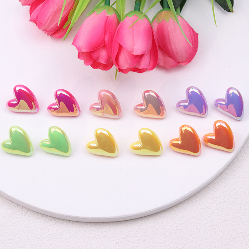 Cute Heart Shape Arylic Women's Ear Studs display picture 2