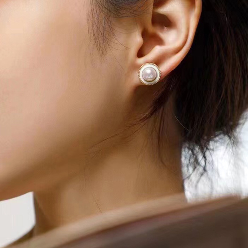 复古宫廷风圆圈贝壳耳钉港风s925银针镶嵌天然