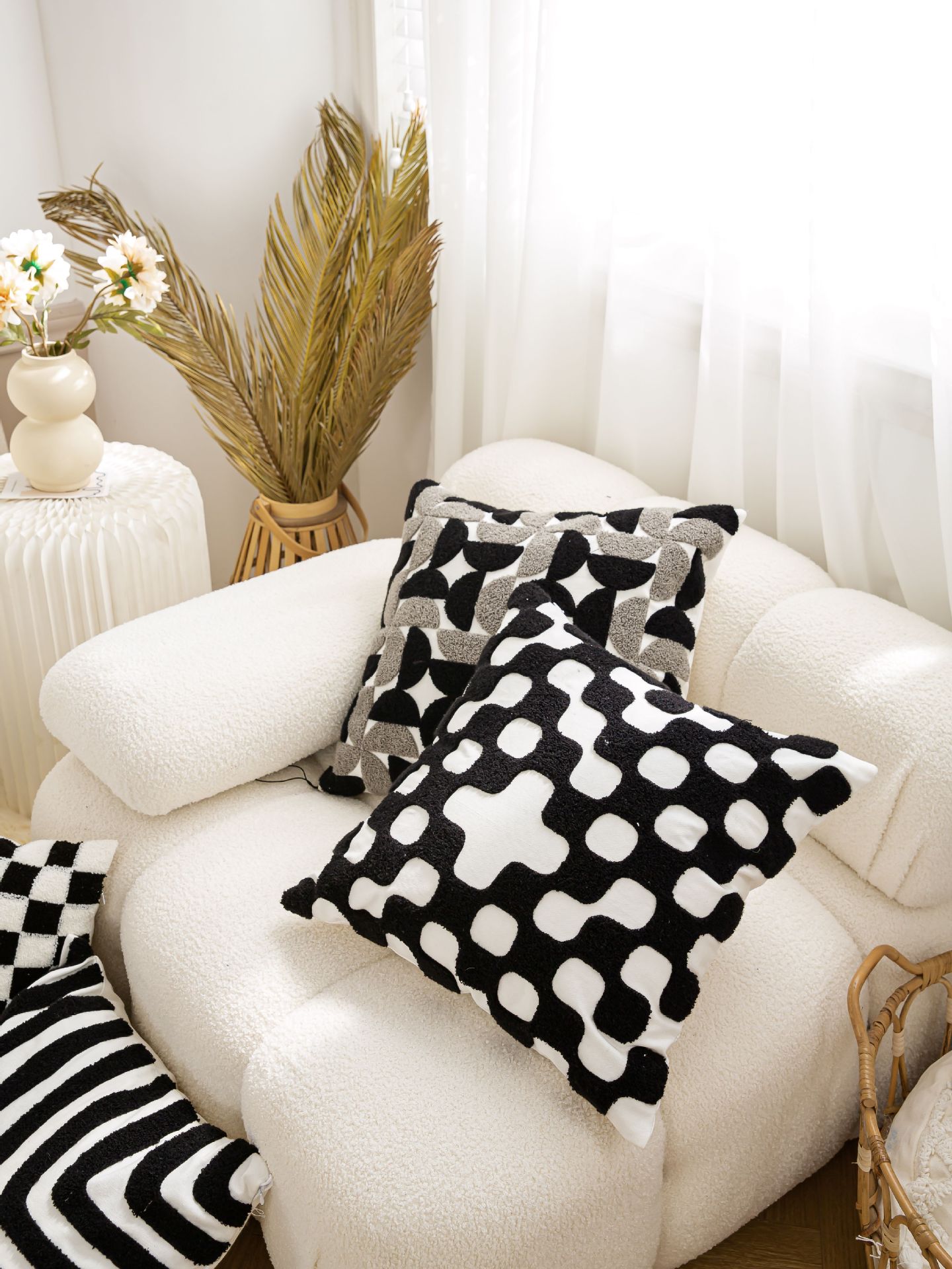 2F8D9863-2.jpg