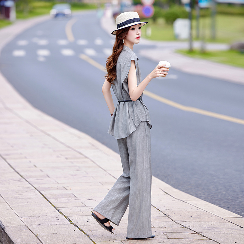 ノースリーブシャツとワイドパンツのツーピーススーツ、女性用夏の新しいスタイル、スリムでファッショナブル、年齢を軽減する衣装の完全なセット|undefined