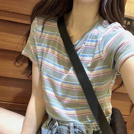 网红ins百搭短袖T恤女夏潮2020新款韩版彩虹条纹宽松学生上衣跨境