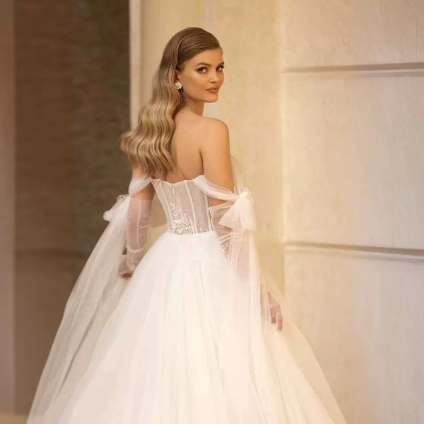 lace wedding dress