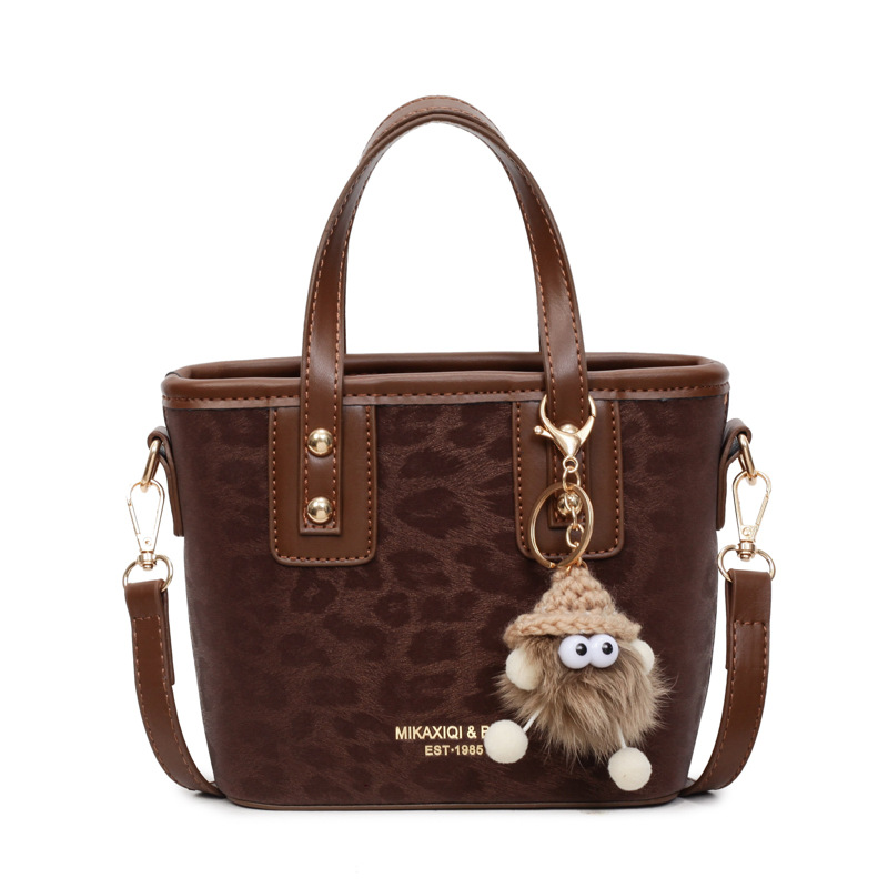 Bolso de mano transfronterizo de alta calidad, bolso de balde de moda para mujeres, otoño y invierno 2025, nuevo tipo de bolso de moda, bolso de hombro de aire extranjero