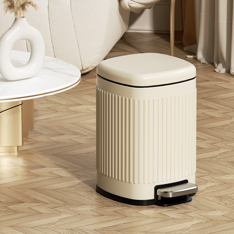 Douyin venta caliente bote de basura de acero inoxidable viento crema pedal cubierta cubo de almacenamiento dormitorio cocina sala de estar hotel al por mayor
