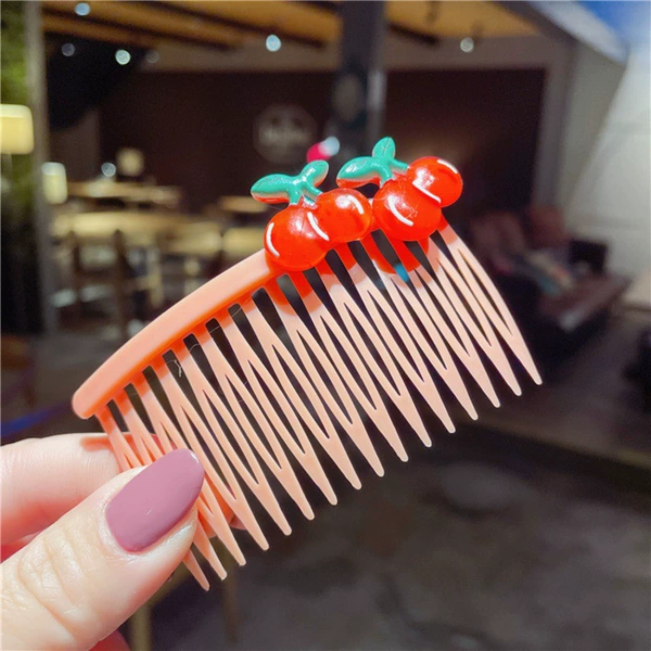 No. 1 Cherry Plastic Insert Comb
