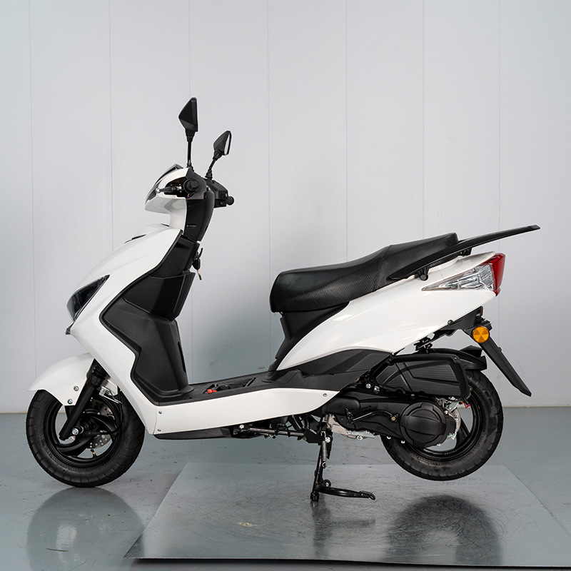 Exportación transfronteriza M10 pedal motocicleta extranjera motocicleta todoterreno locomotora de combustible adulto