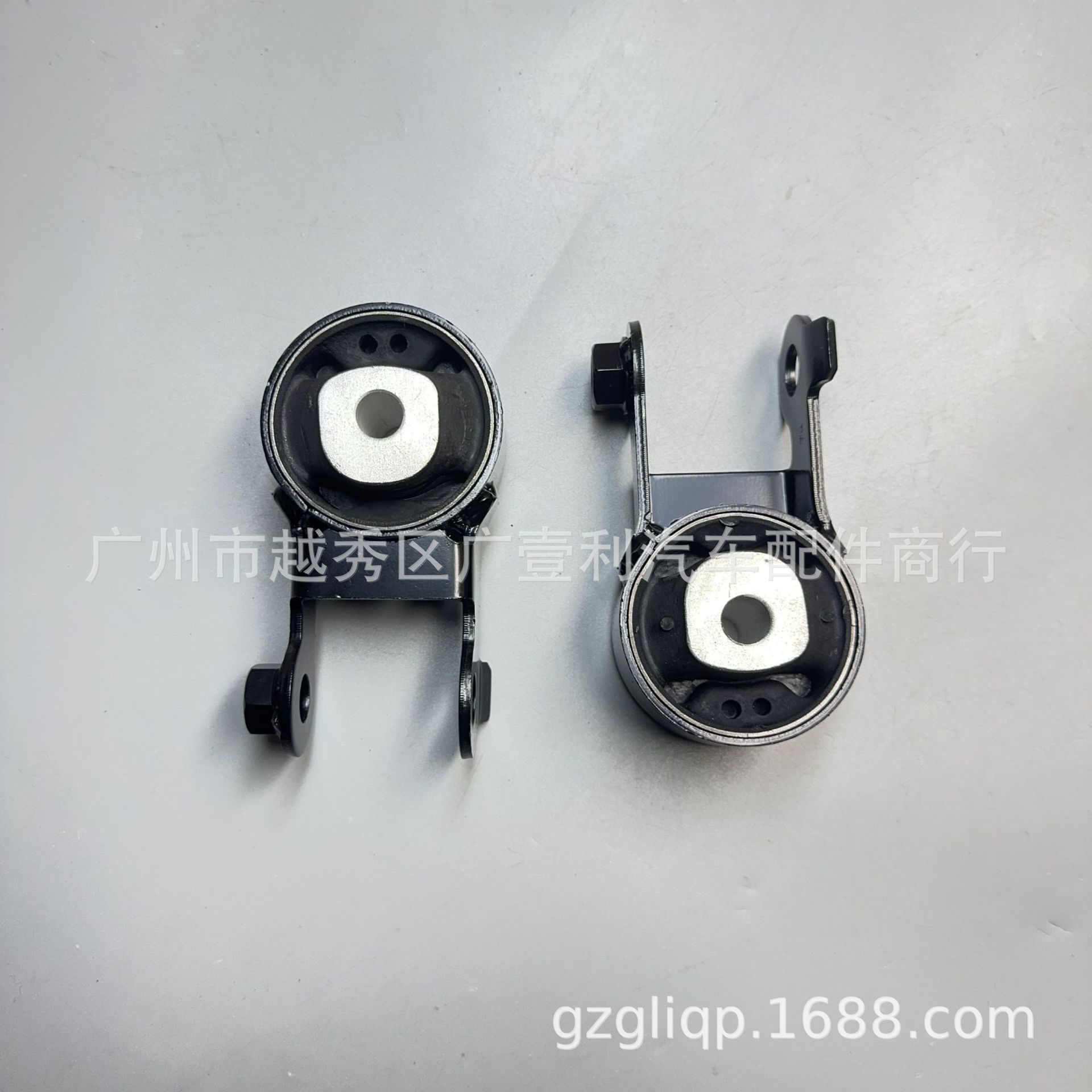 Applicable 12363-0M050 12363-21060 12363-0M020 yaris NCP90 upper right foot glue