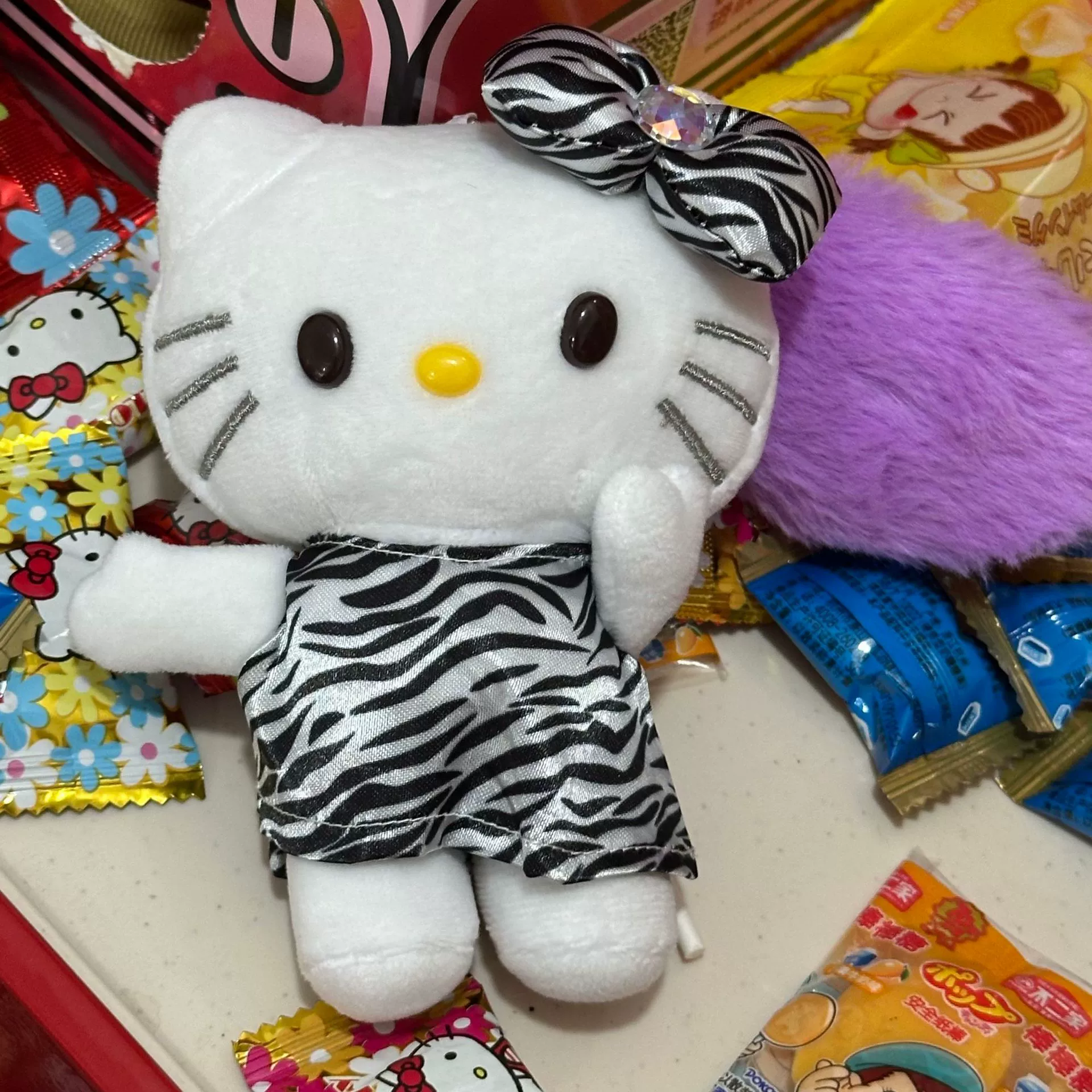 Плюшевый брелок-подвеска Hello Kitty, милый кукольный брелок для сумки, 11 см, легкий и прочный