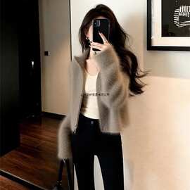 毛衣女款2025新款独特别致巨好看轻熟气质法式小香风咖色针织外套