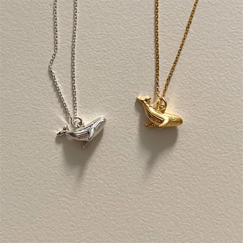 Daily Occasion 925 Sterling Silver Whale Pendant Necklace