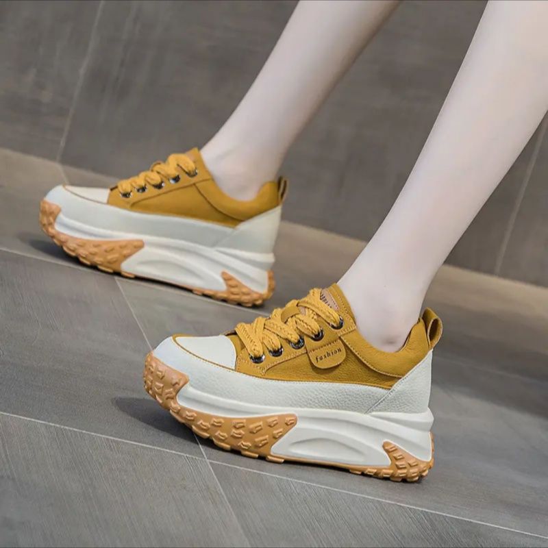 Nuevos zapatos de altura para mujeres 2024 nuevos zapatos casuales de verano zapatos deportivos blancos antideslizantes para mujeres