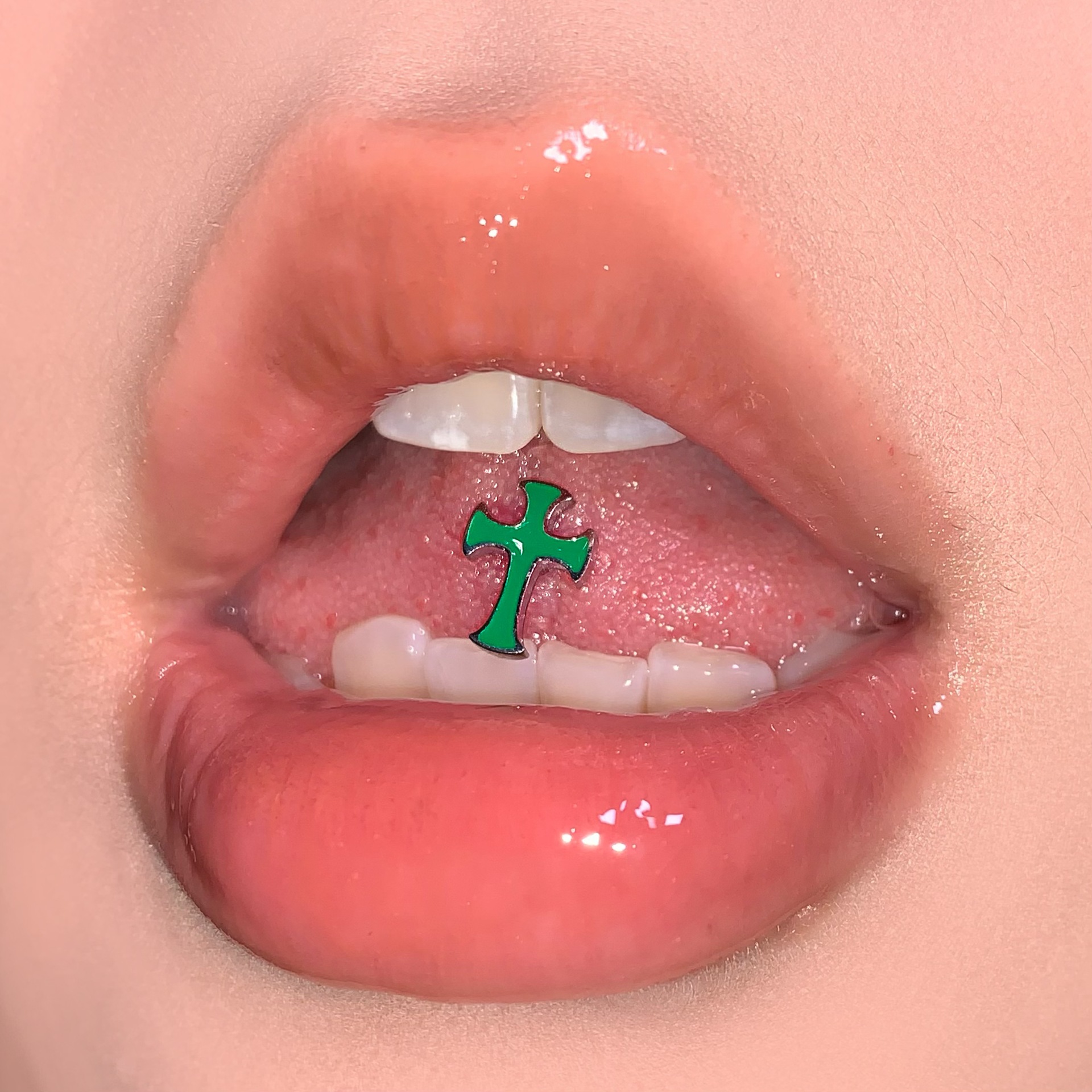 Sweet Green Cross Tongue Barbell 316L Surgical Steel External Thread Drinkable Tongue Piercing Jewelry detail image 7