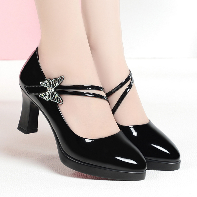 Women's Shoes, Soft Leather, Soft-Soled High-Heeled Shoes, Fashionable and Elegant Waterproof Platform Dancing Cheongsam Shoes, Middle-Aged and Elderly Mothers' Single Shoes