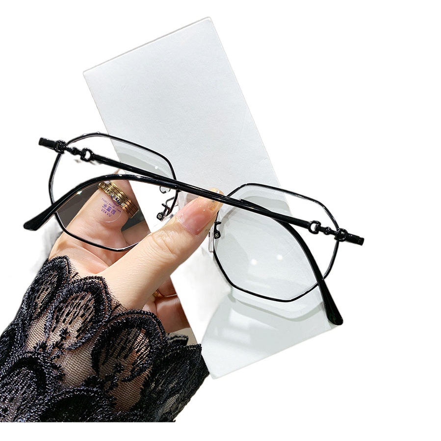 Montura de gafas con lentes planas anti-luz azul para estudiantes, montura sencilla y moderna que hace que el rostro parezca más pequeño, gafas graduadas de estilo coreano para mujer. image 1