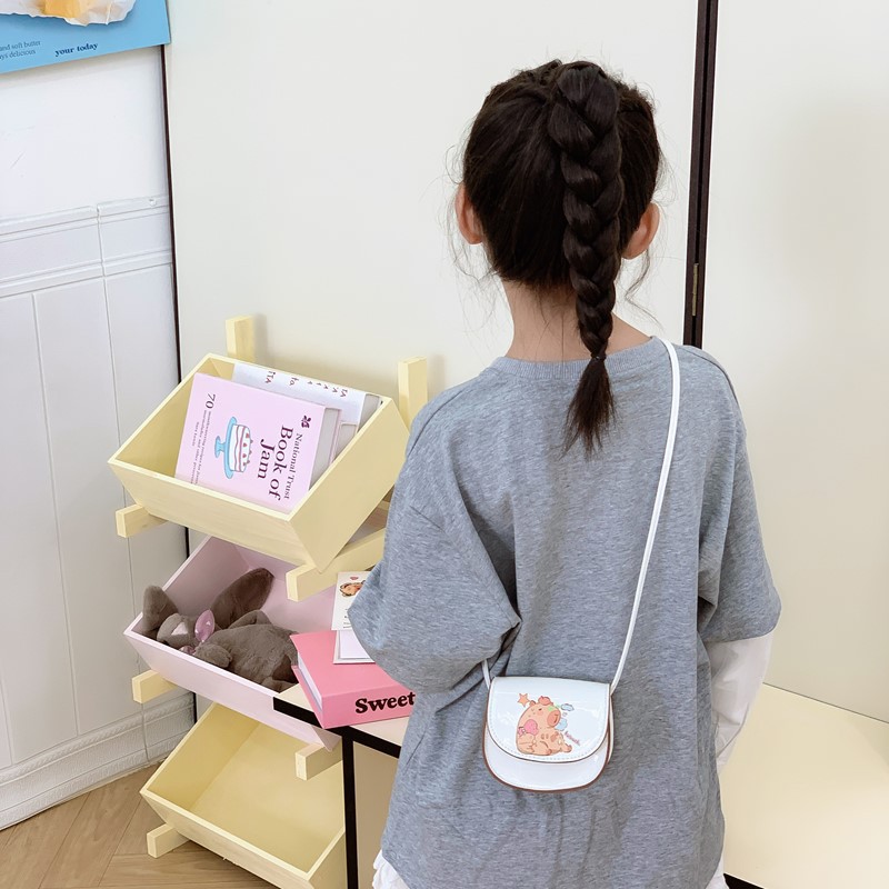 Red popularidad Capibara, bolso de hombro para niños y niñas, mini lindos bolso de impresión extranjera para bebés, nuevo bolso para niños