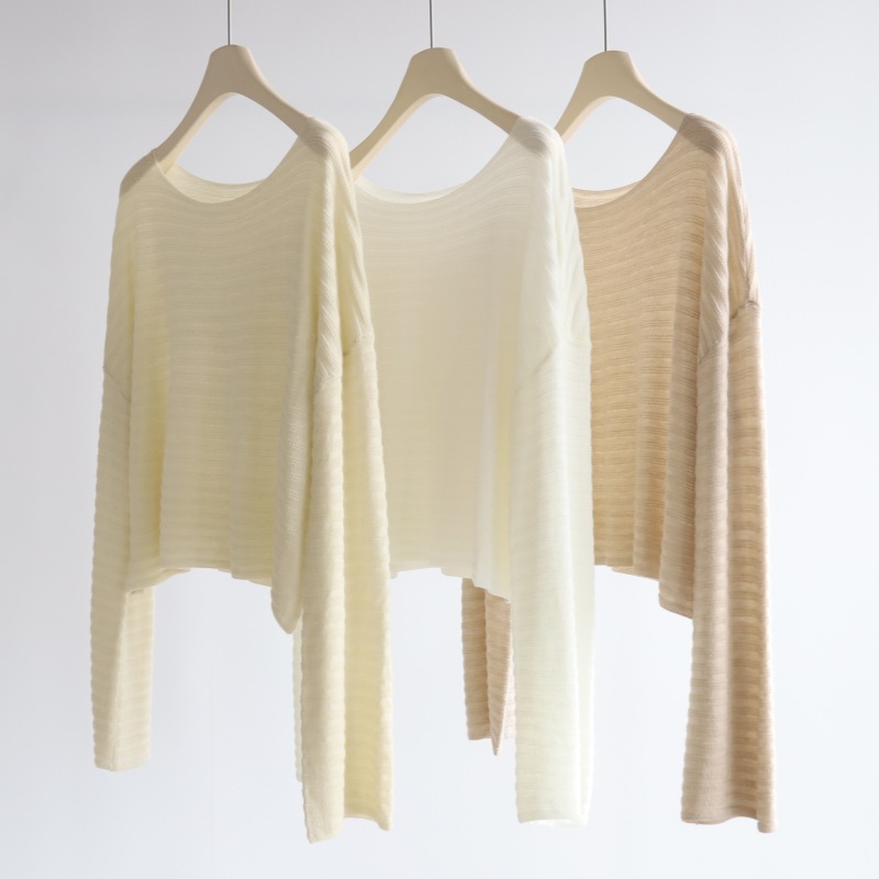 秋冬新款慵懒横纹短款宽松针织上衣女长袖羊毛混纺针织罩衫