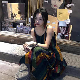 穿搭拼色彩条吊带长裙女2025春夏宽松休闲慵懒风棉麻大摆连衣裙子